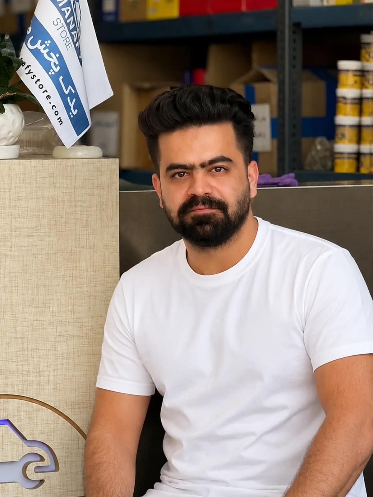 رضا منافی مدیر منافی استور